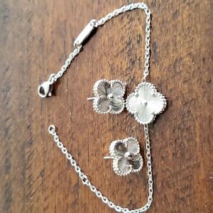 Silver set, earrings and bracelet